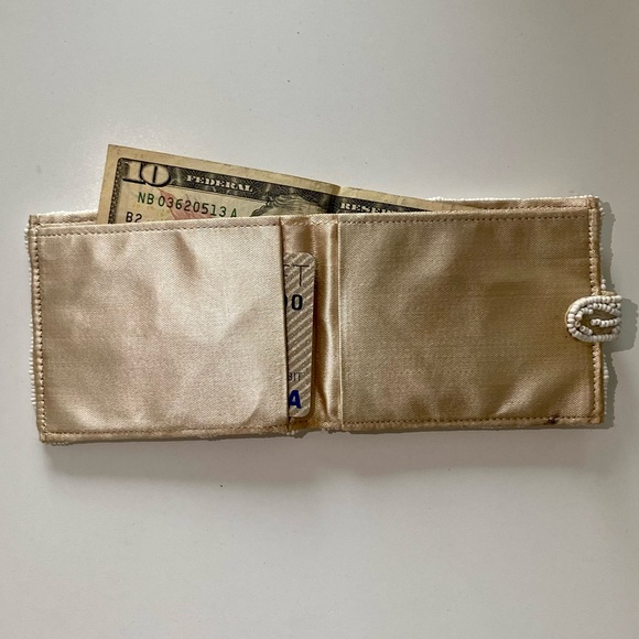 Beaded wallet - Picture 6 of 8